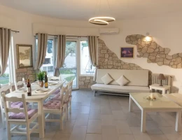 agkira karavos sea view apartments skopelos  