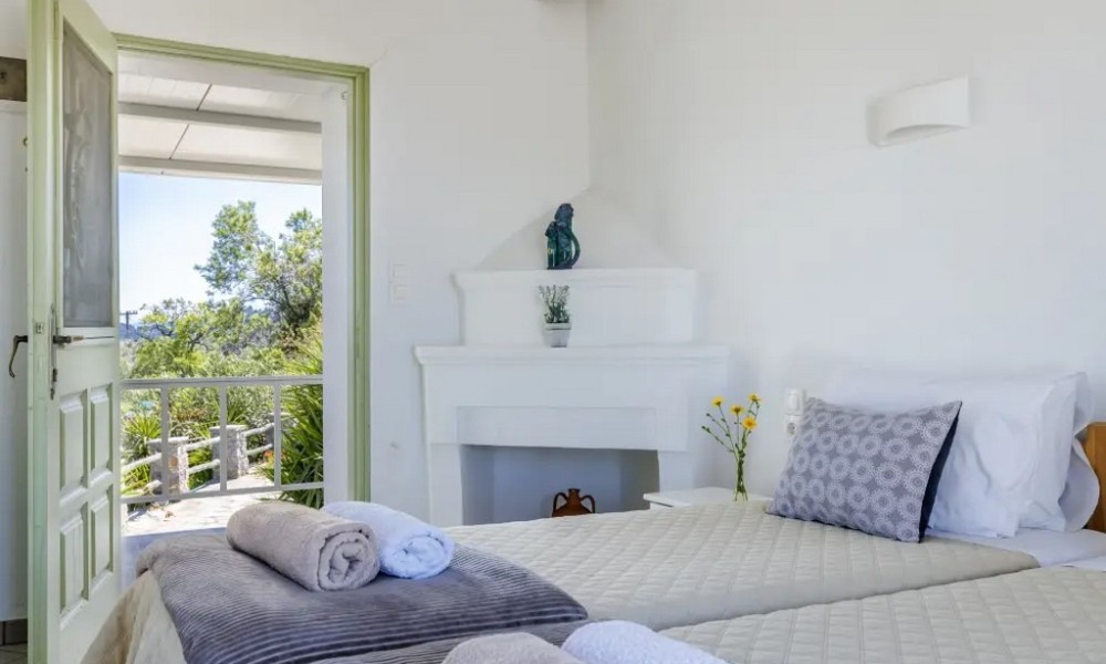 vainas belvedere villa skopelos greece  